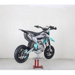 TCB BIKE SM 150 cc en SUPERMOTARD