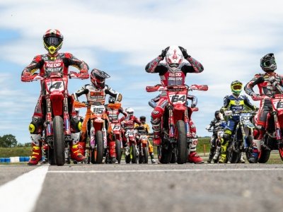 Débuter en Championnat de France Supermotard en 2025 : Le Guide Complet